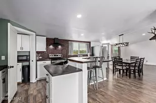 12675 W Snyder Hill Rd, Tucson, AZ 85735 - Photo 17