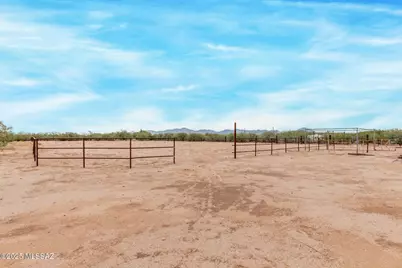 12675 W Snyder Hill Road, Tucson, AZ 85735 - Photo 39