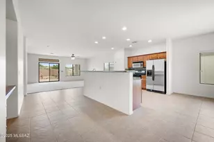 530 W Royal Troon Pl, Green Valley, AZ 85614 - Photo 5