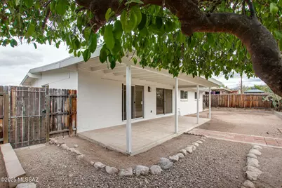 9054 E 25th Street, Tucson, AZ 85710 - Photo 31