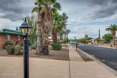 9054 E 25th Street, Tucson, AZ 85710 - Photo 37
