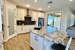 9709 E Holbert Trl, Tucson, AZ 85747 - Photo 7