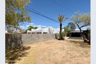 919 N Columbus Boulevard #3, Tucson, AZ 85711 - Photo 13