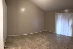 8663 N Lyra Ln, Tucson, AZ 85742 - Photo 9