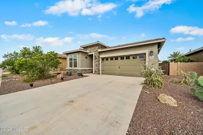 21476 E Treasure Road, Red Rock, AZ 85145 - Photo 1