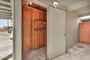 4386 E Fort Lowell Rd, Tucson, AZ 85712 - Photo 25