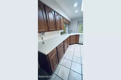5830 W Bridle Way, Tucson, AZ 85743 - Photo 13