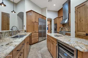 3276 W Tumamoc Dr, Tucson, AZ 85745 - Photo 9