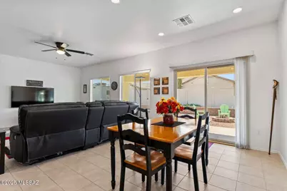 21321 E Volunteer Drive, Red Rock, AZ 85245 - Photo 11