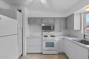 3033 E Blacklidge Dr, Tucson, AZ 85716 - Photo 13