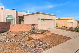2348 S Orchard View Dr, Green Valley, AZ 85614 - Photo 11