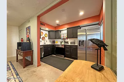 1735 S Jones Boulevard #J14, Tucson, AZ 85713 - Photo 11