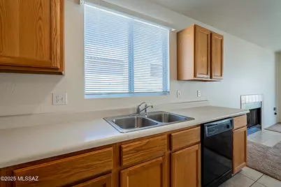 1996 W Cholla Estate Drive, Tucson, AZ 85704 - Photo 9