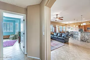 899 W Calle Artistica, Green Valley, AZ 85614 - Photo 19