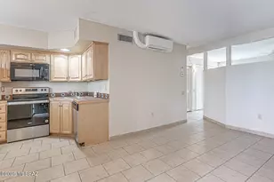 1022 S Calle De La Temporada, Green Valley, AZ 85614 - Photo 15