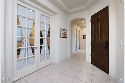 2567 W Plateau Ridge Drive, Oro Valley, AZ 85742 - Photo 9