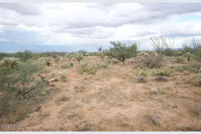 14536 Diamond Bell Ranch Road #406, Tucson, AZ 85736 - Photo 3