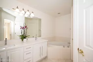 6082 N Running Deer Cir, Tucson, AZ 85750 - Photo 15