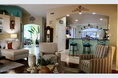 2427 E Bonita Canyon Drive, Green Valley, AZ 85614 - Photo 7