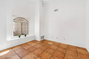 11161 N Par Dr, Oro Valley, AZ 85737 - Photo 9