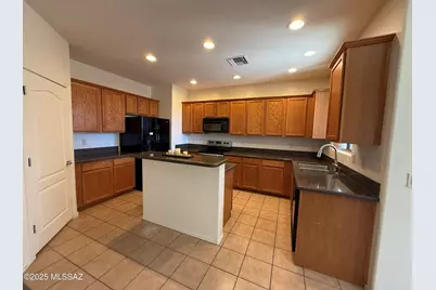 3363 W Broward Trail, Tucson, AZ 85741 - Photo 5