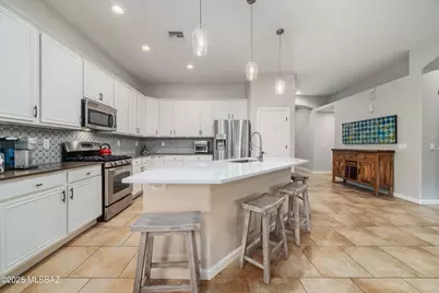 3017 W Desert Glory Drive, Tucson, AZ 85745 - Photo 11