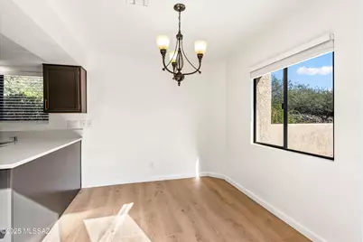 6137 N Black Bear Loop, Tucson, AZ 85750 - Photo 7