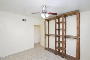 39 W 30th St, Tucson, AZ 85713 - Photo 15