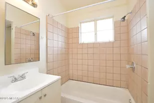 39 W 30th St, Tucson, AZ 85713 - Photo 9