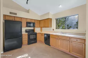 4040 E Via Del Mirlillo, Tucson, AZ 85718 - Photo 11