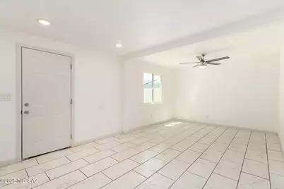 2429 E Cameron Vista, Tucson, AZ 85713 - Photo 7