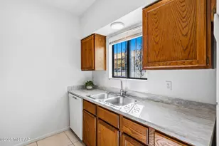 5500 N Valley View Rd, Tucson, AZ 85718 - Photo 17