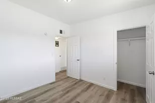 932 W Weymouth St, Tucson, AZ 85705 - Photo 9