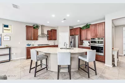 7084 W Cliff Spring Trail, Marana, AZ 85658 - Photo 11