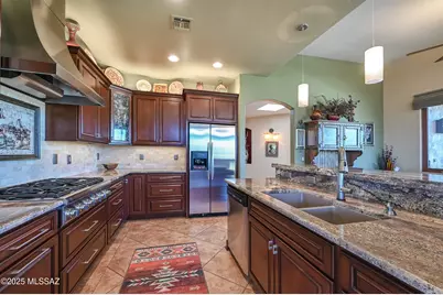1815 E Starmist Place, Oro Valley, AZ 85737 - Photo 7
