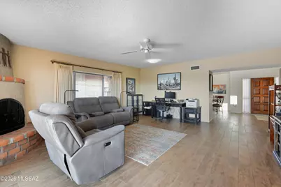 1571 W Via De Roma, Green Valley, AZ 85622 - Photo 13