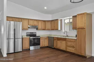 51 E Grant St, Nogales, AZ 85621 - Photo 7