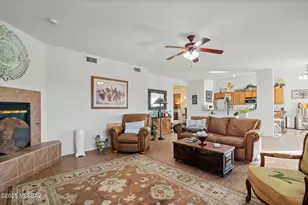 7975 N Higgins Feather Dr, Tucson, AZ 85743 - Photo 9