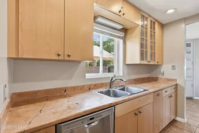 2925 E Loretta Drive, Tucson, AZ 85716 - Photo 13