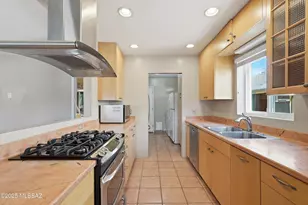 2925 E Loretta Dr, Tucson, AZ 85716 - Photo 9