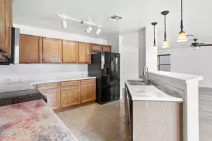 519 W Cedar Chase Dr, Green Valley, AZ 85614 - Photo 15