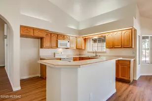 1170 W Panorama Ln, Tucson, AZ 85704 - Photo 3