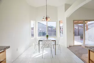 7871 W Sacramento Hill Dr, Tucson, AZ 85743 - Photo 21