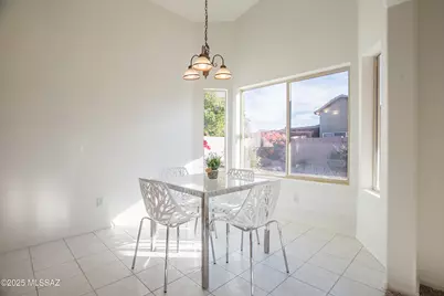 7871 W Sacramento Hill Drive, Tucson, AZ 85743 - Photo 23