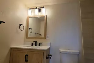 1507 W Roger Rd, Tucson, AZ 85705 - Photo 11
