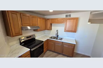 1507 W Roger Road, Tucson, AZ 85705 - Photo 1