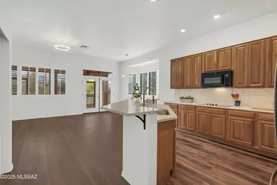 8826 N Sky Dancer Circle, Tucson, AZ 85742 - Photo 15