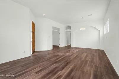 8826 N Sky Dancer Circle, Tucson, AZ 85742 - Photo 11