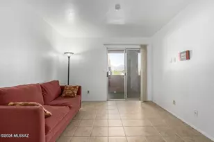 1810 E Blacklidge Dr, Tucson, AZ 85719 - Photo 5