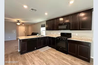 5992 S Antrim Loop, Tucson, AZ 85706 - Photo 7